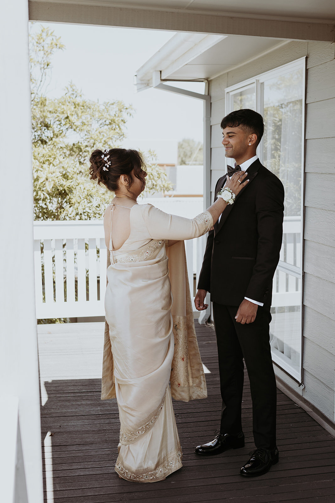 Sneak peek (6 of 195)