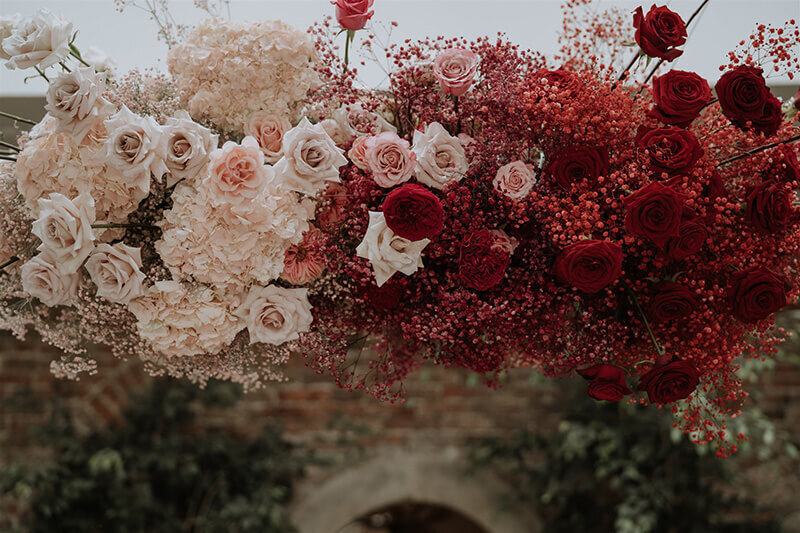 Pink and red roses wedding cloud-534