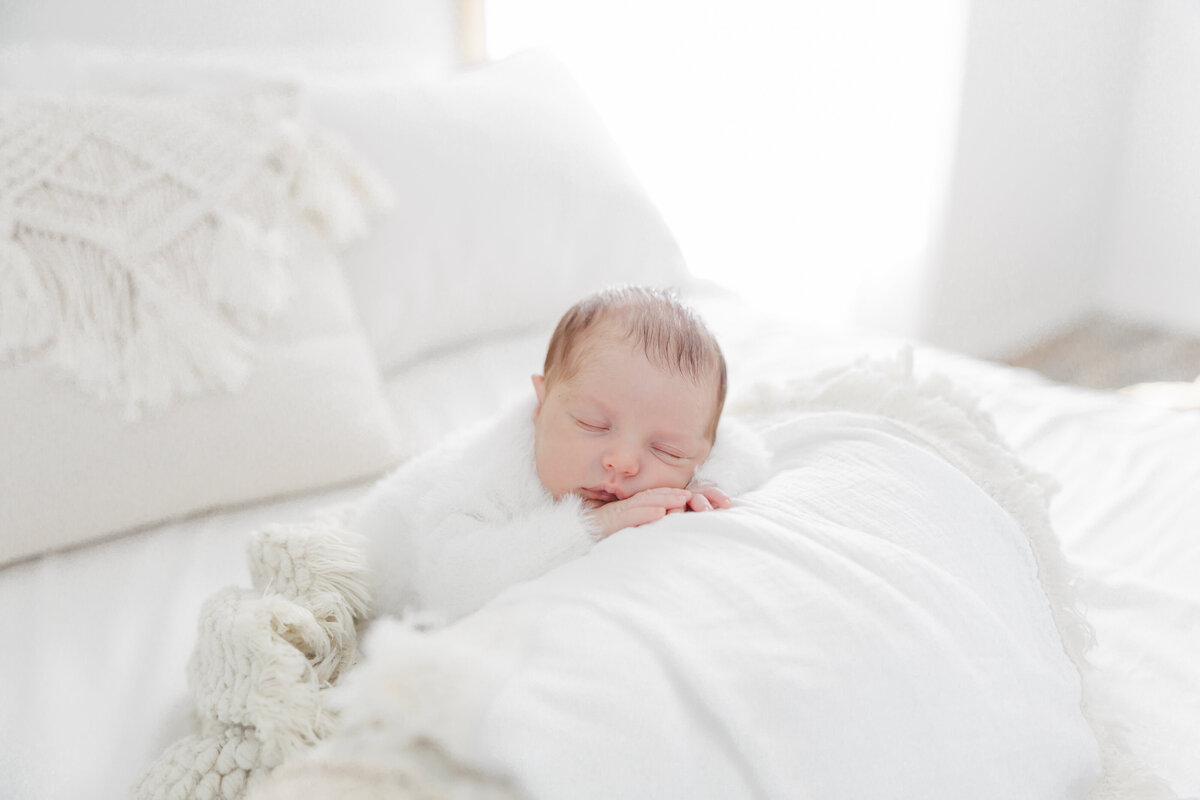 in-studio-newborn-session (40)