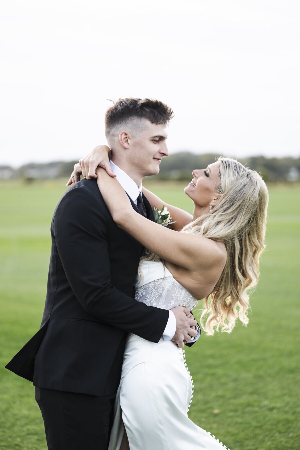 bride-and-groom-wedding-day-pictures