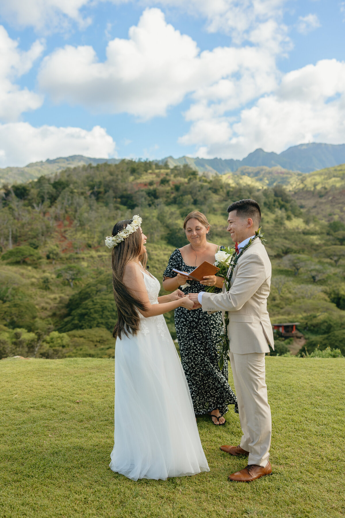 Destination Wedding in Oahu Hawaii North Shore 