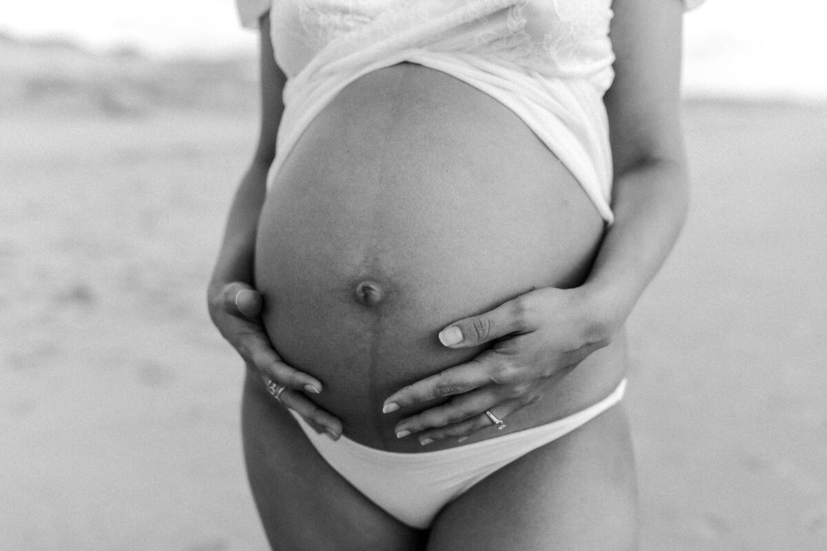 photographe-medoc-le-pian-parempuyre-bordeaux-merignac-bouscat-enceinte-grossesse-plage-emeline-mingot-lacanau