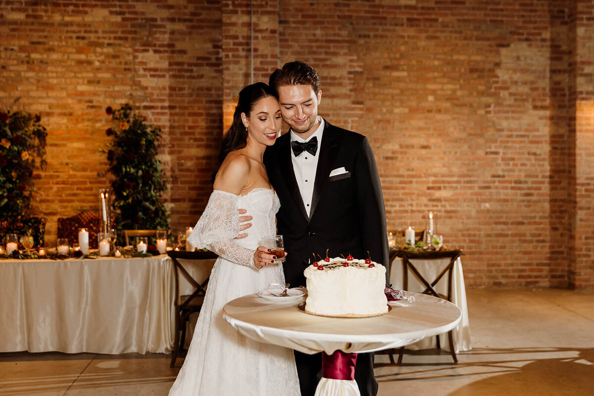 wilman-botanical-gardens-downtown-chicago-wedding-modern-038
