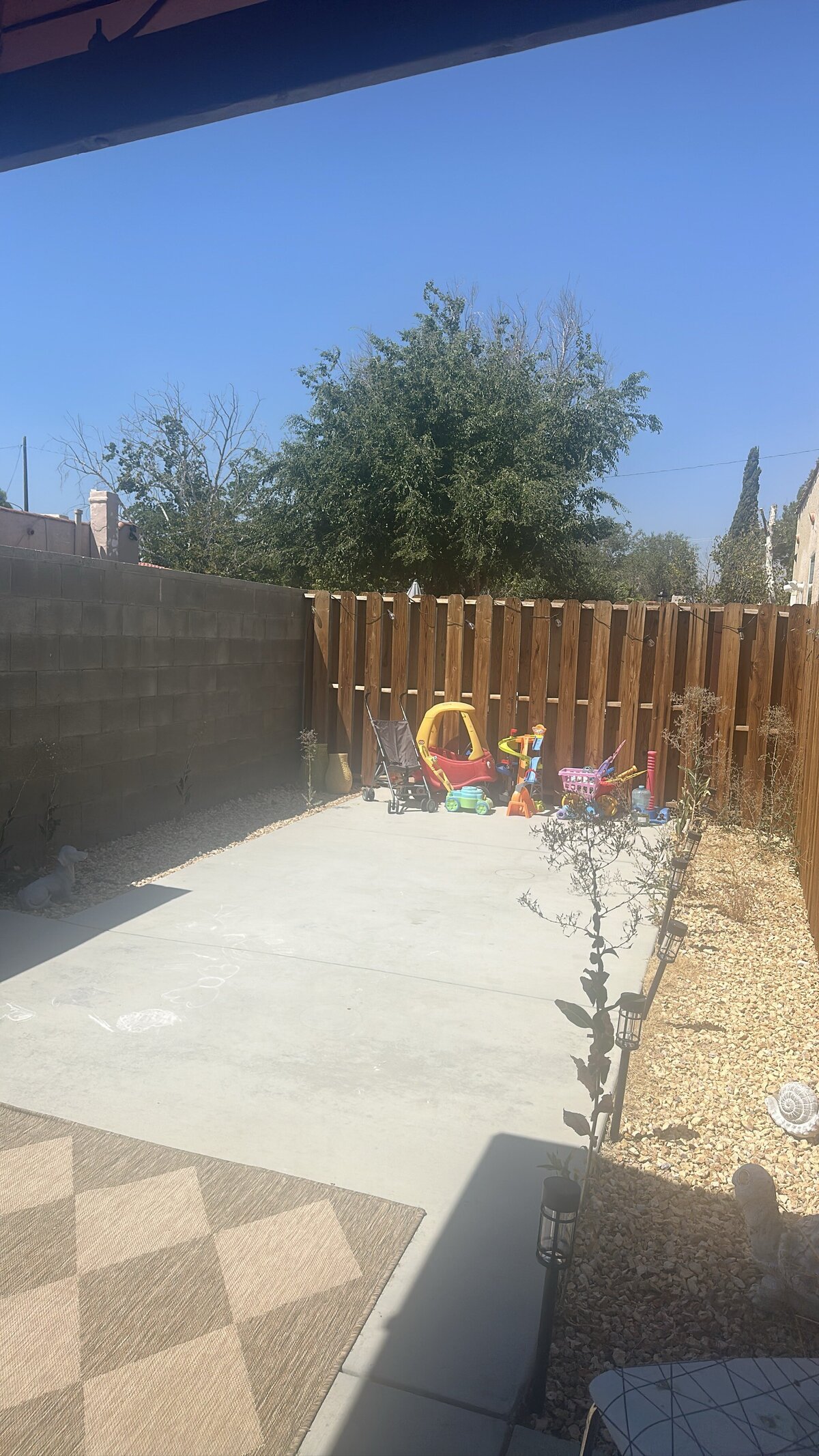 E98FD1C9-BC14-47E1-A3A0-DC495AF5CC21