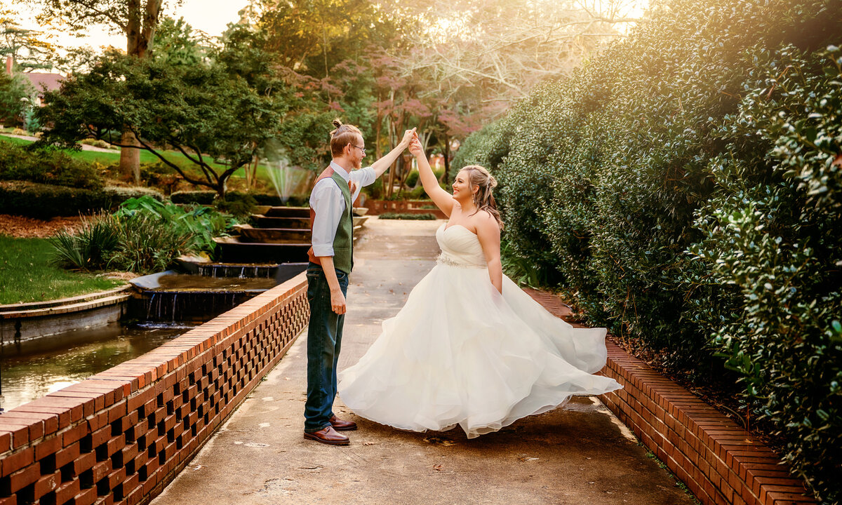 Wedding photos of couple at Glencairn Gardens in Rock Hill SC