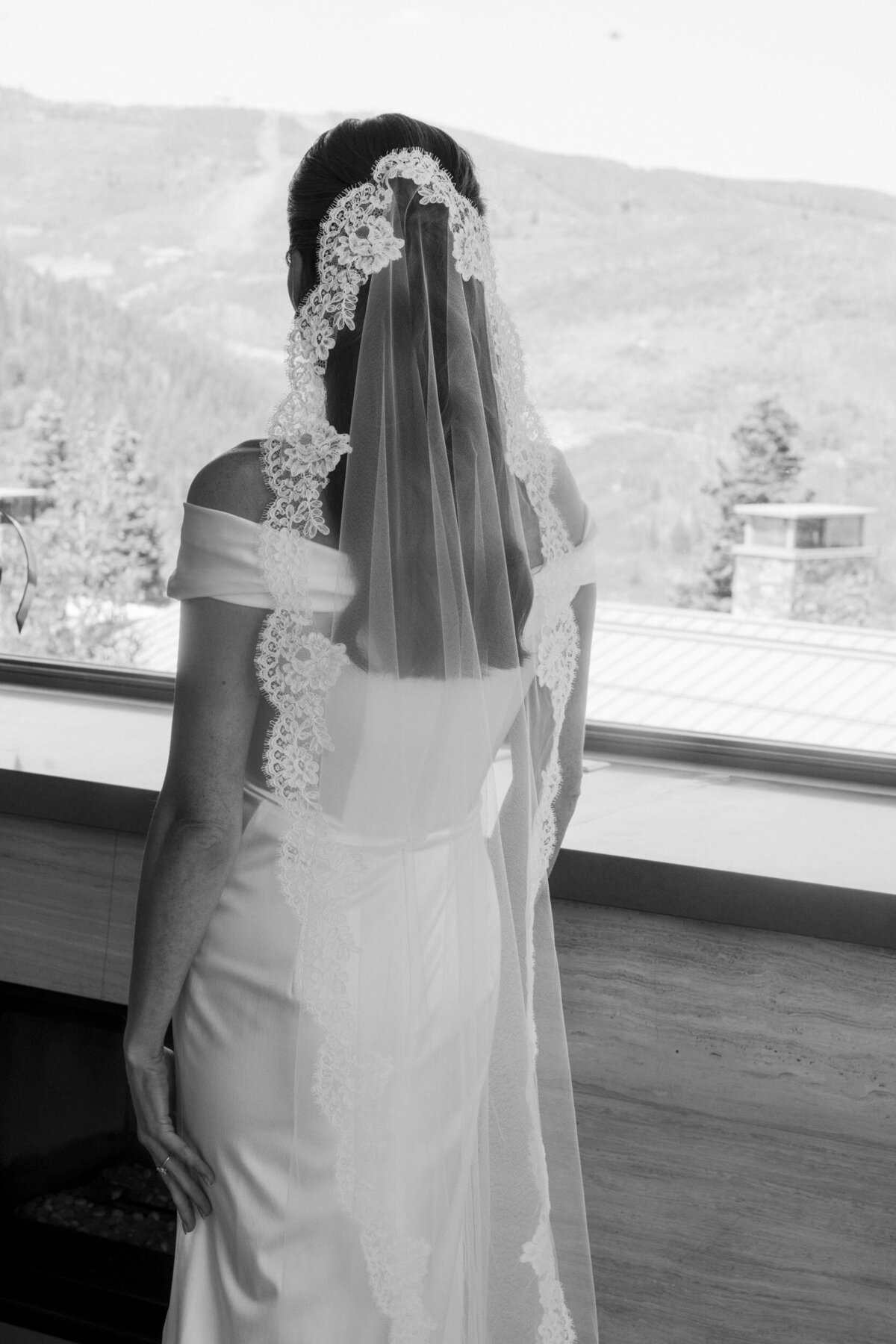 KateEdwardsWeddings_Caroline&Tom_Wedding_Finals-196
