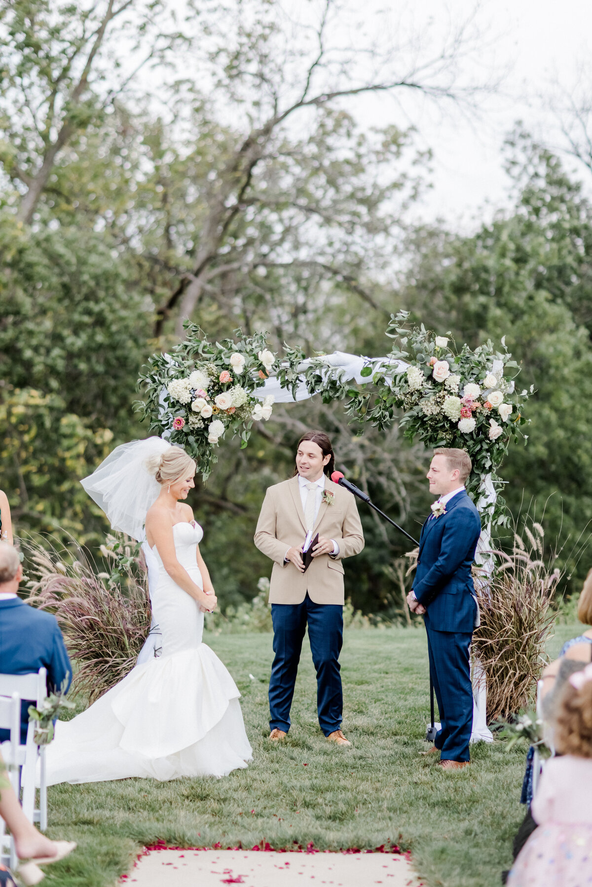The Eloise Wedding Venue + Madison Wisconsin + Dani Stephensons Photography (414)