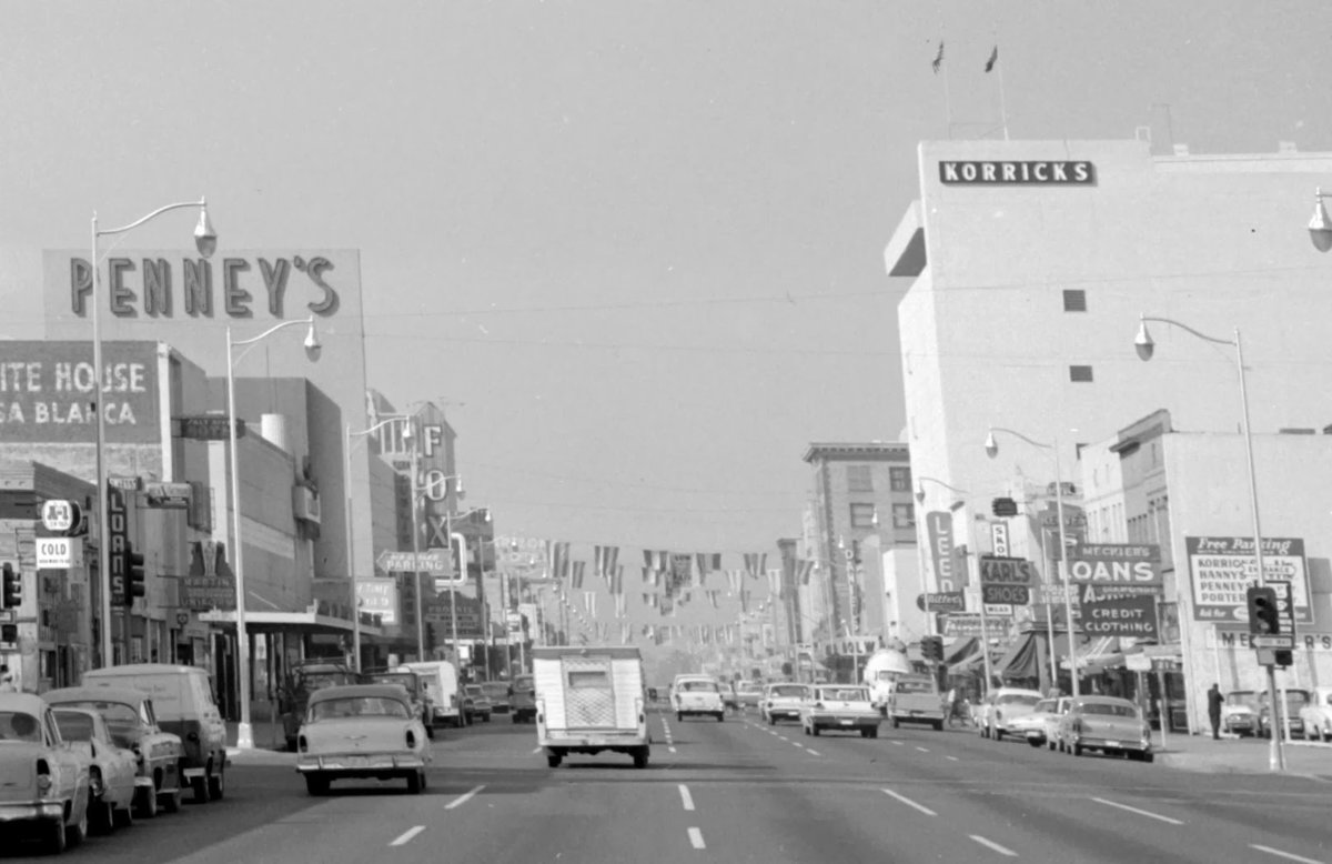 Van_Buren_3rd_St_looking_west_Penneys_Fox_Korricks_1960s