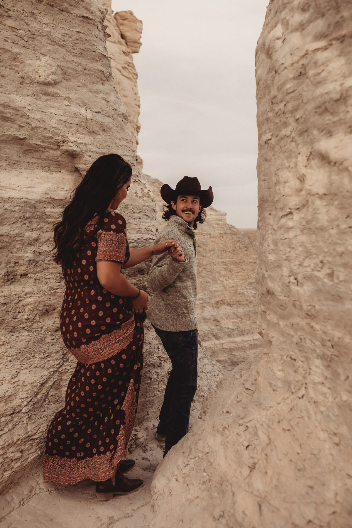 monument-rocks-engagement-session-Native-Roaming-Photography-18