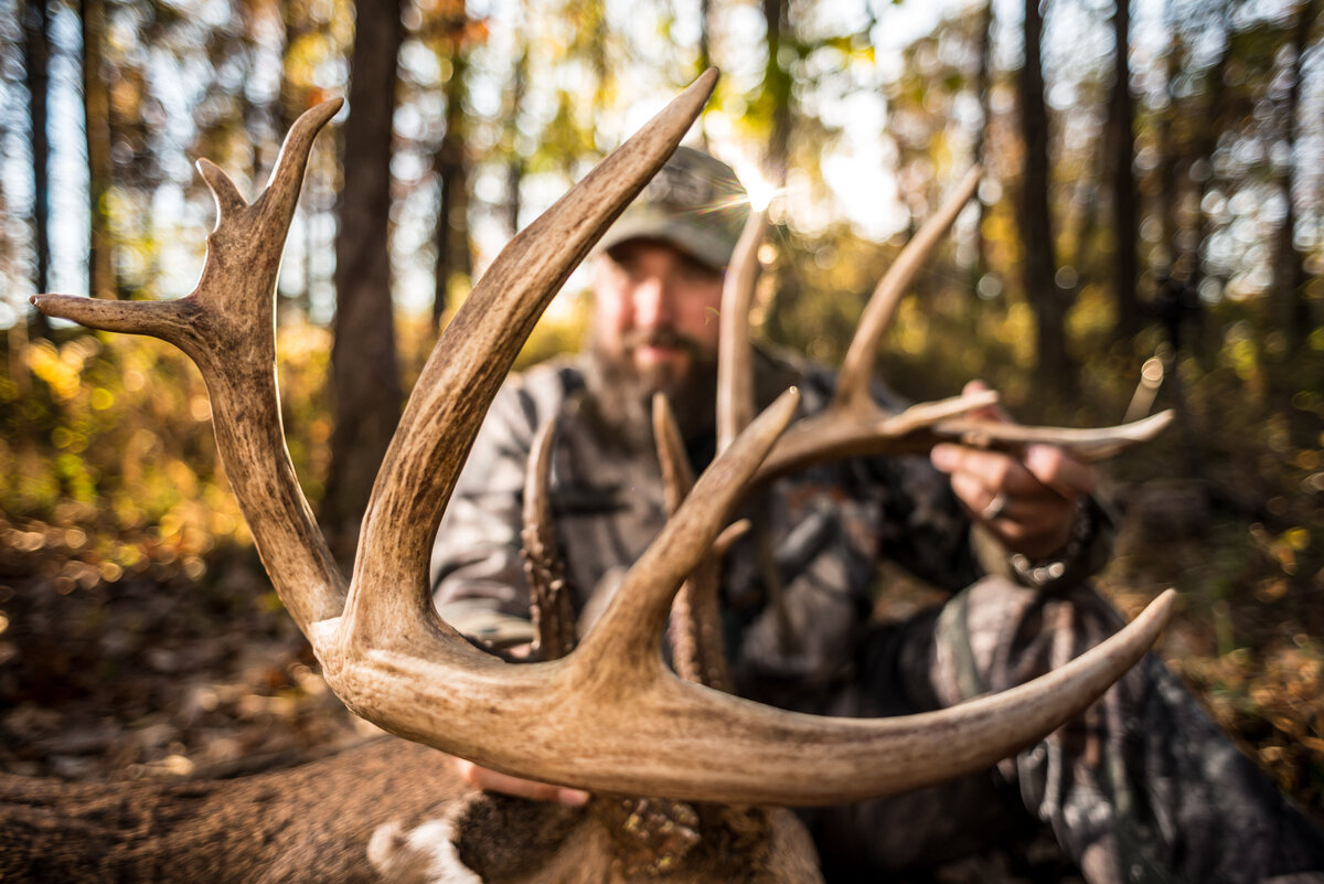 Hunting Illinois whitetails with Jason Miller and Raven 6 Studios