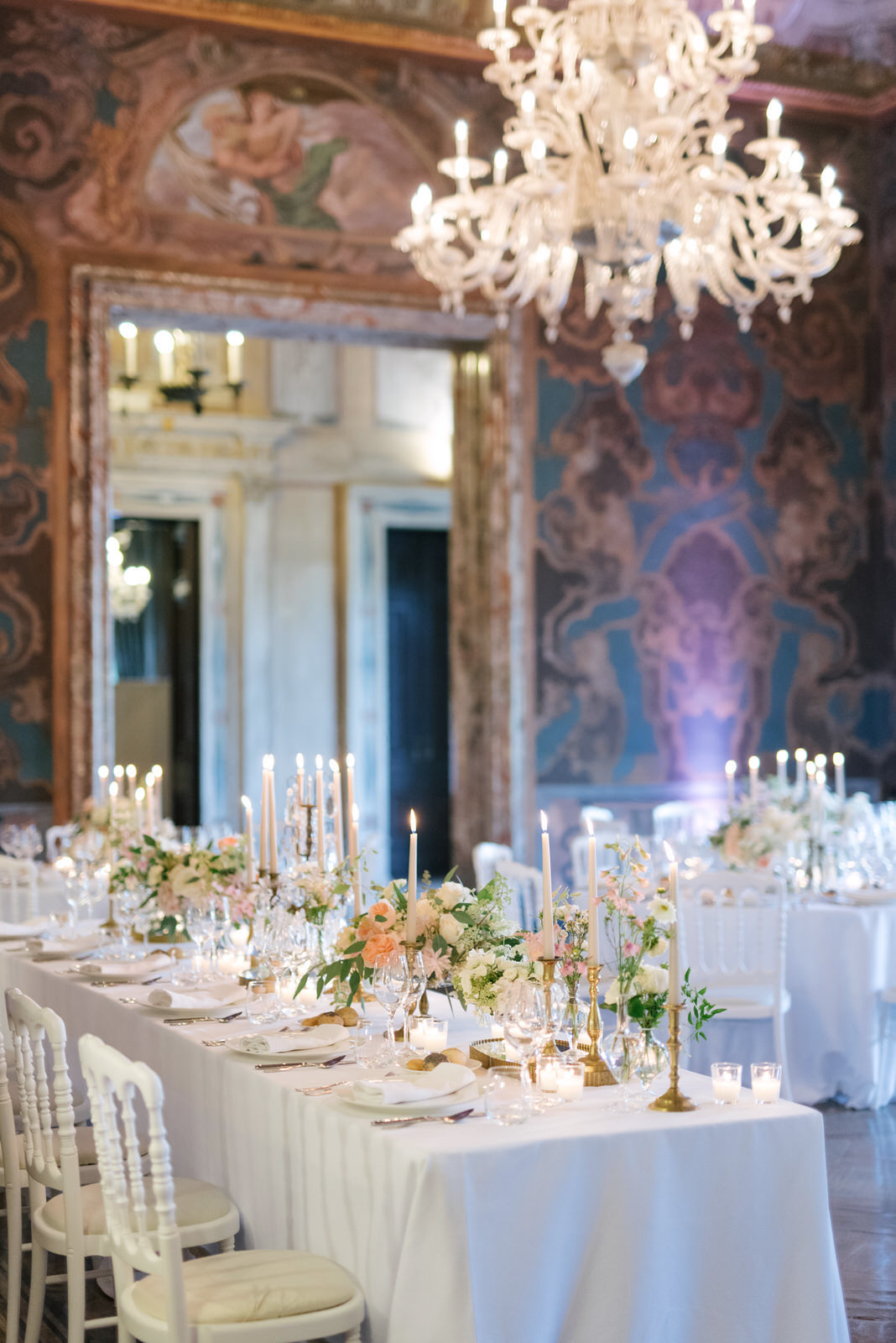 Luxury wedding table decor