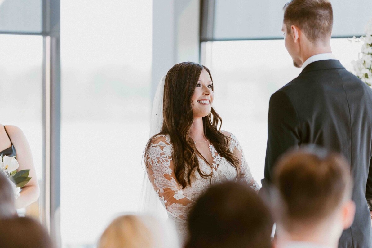 black-tie-wedding-at-black-pearl-on-the-columbia-washougal-washington-4