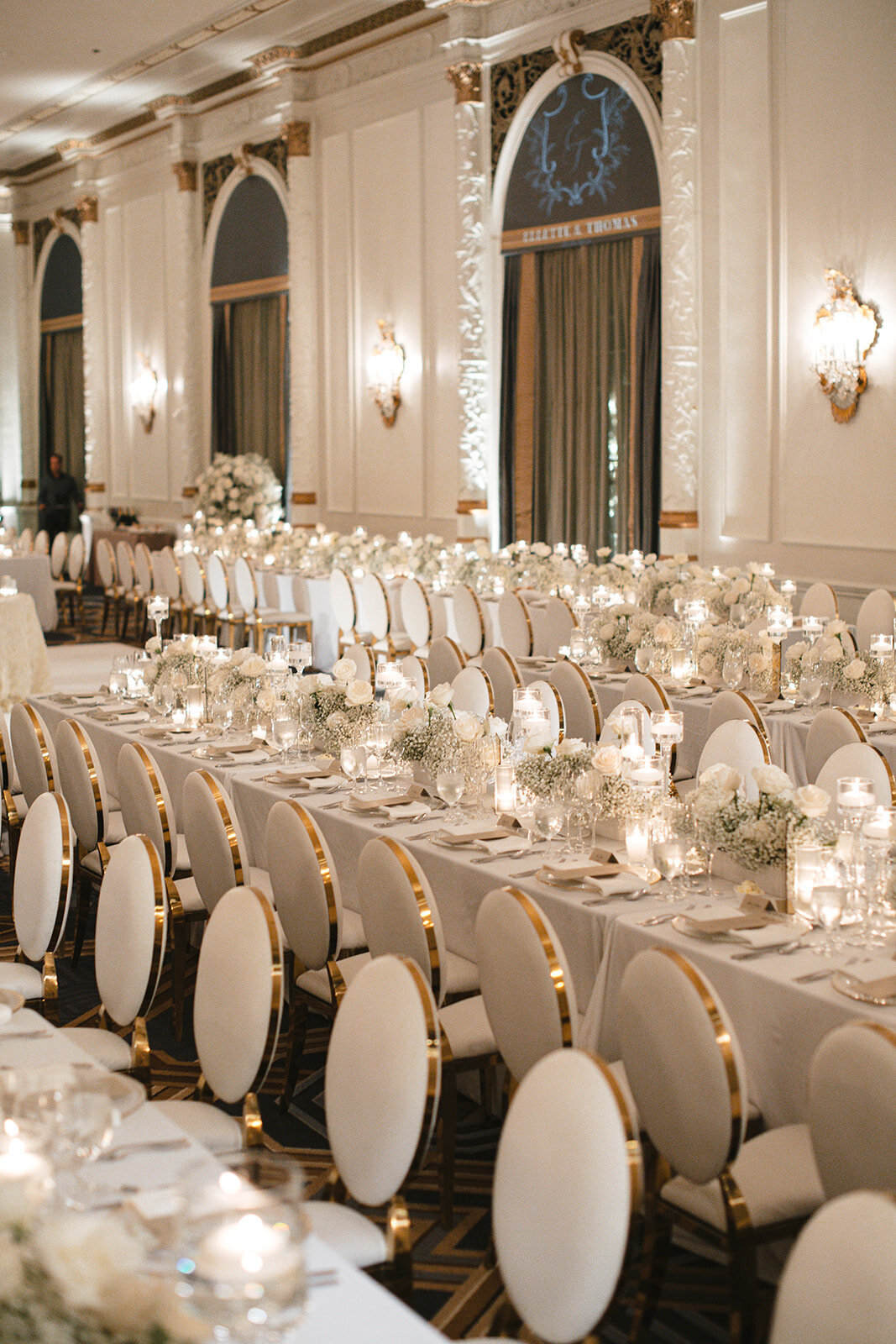 Grand-White-Wedding-Fairmont-Hotel-Flora-Nova-Design-Seattle-00021