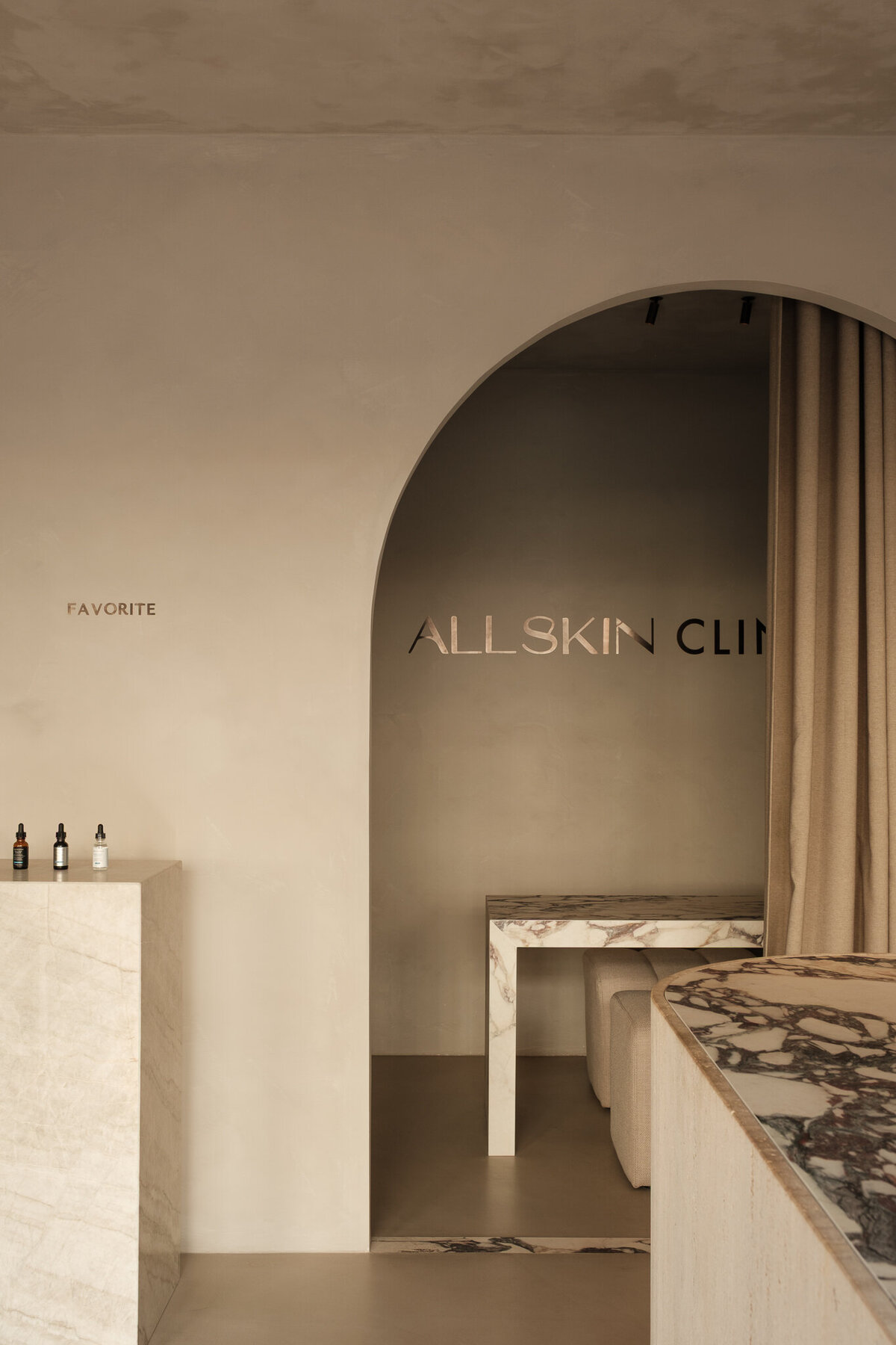 Tom Bremer_Sanne Kurvers Interiors_All Skin Clinic_web-10