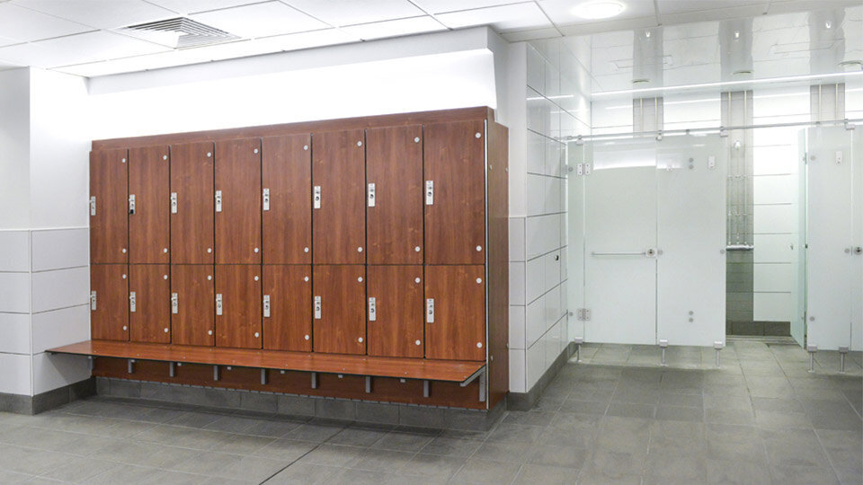 laminate-lockers-wet-4