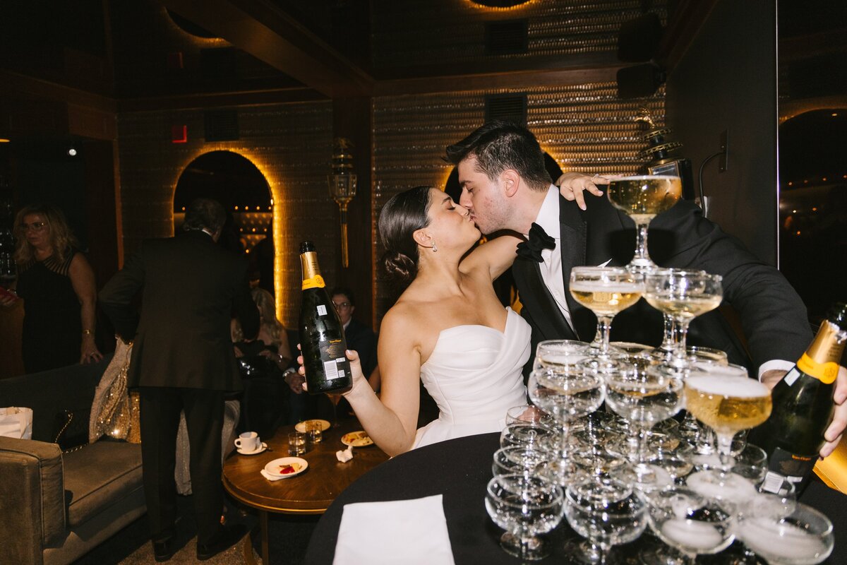 Montreal-Club-Atwater-Wedding-Luxury-Montreal-Wedding-Planner