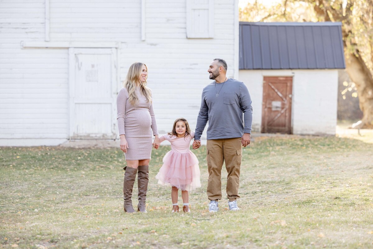 Utah-County-UT-Fall-Mini-Session-Magnolia-and-Grace-Photography-Co-AmandaT-# (1)-4