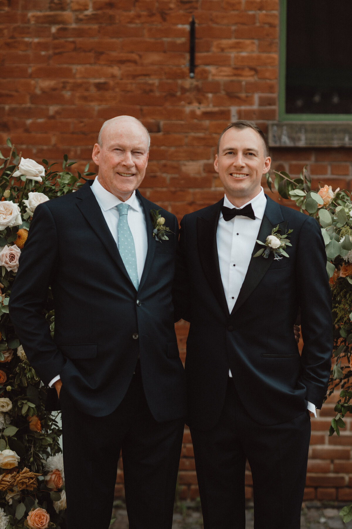 AllieJenningsPhoto-MCGregWedding-SNEAKPEEKS-59
