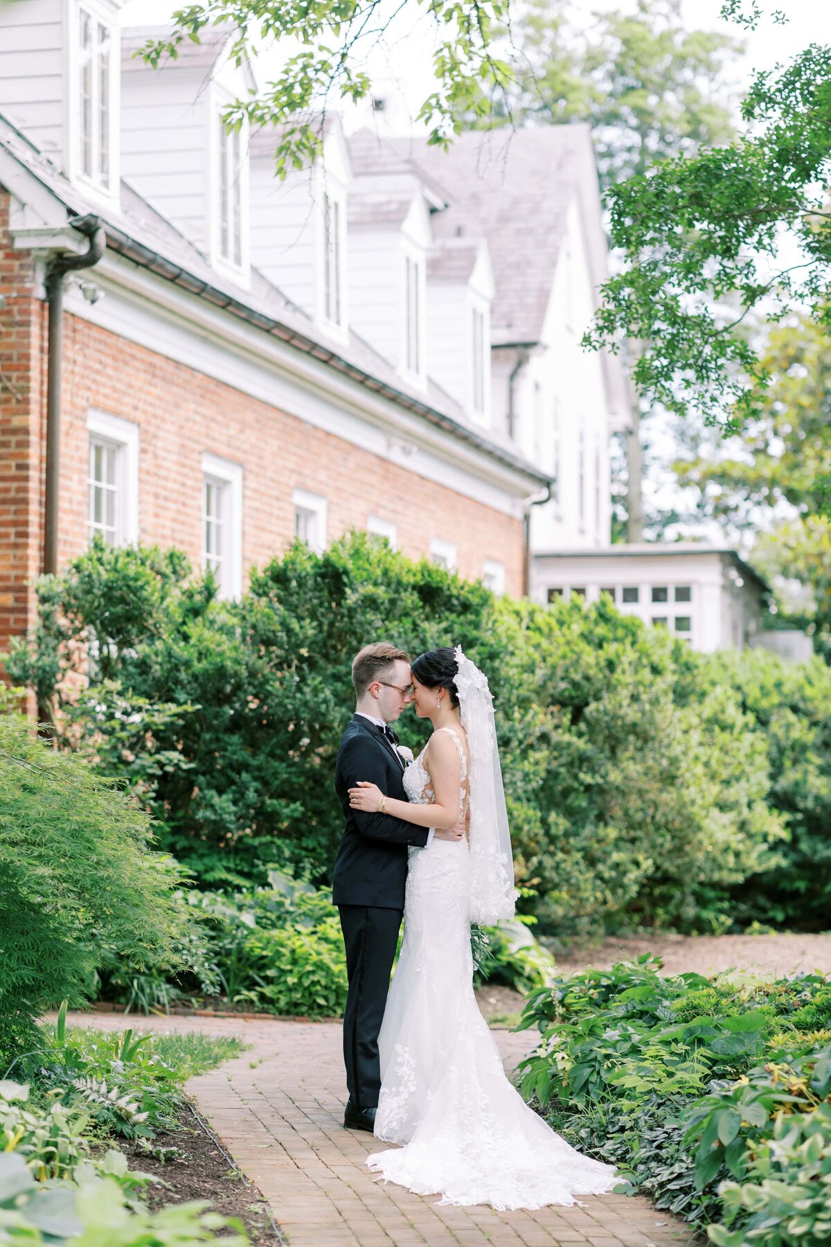 Danielle-Defayette-Photography-River-Farm-Wedding-370
