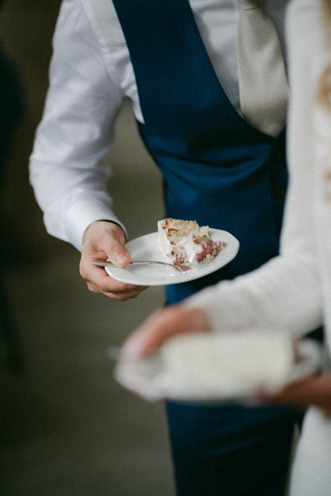 documentary wedding photo of the wedding reception by photographer Hannika Gabrielsson