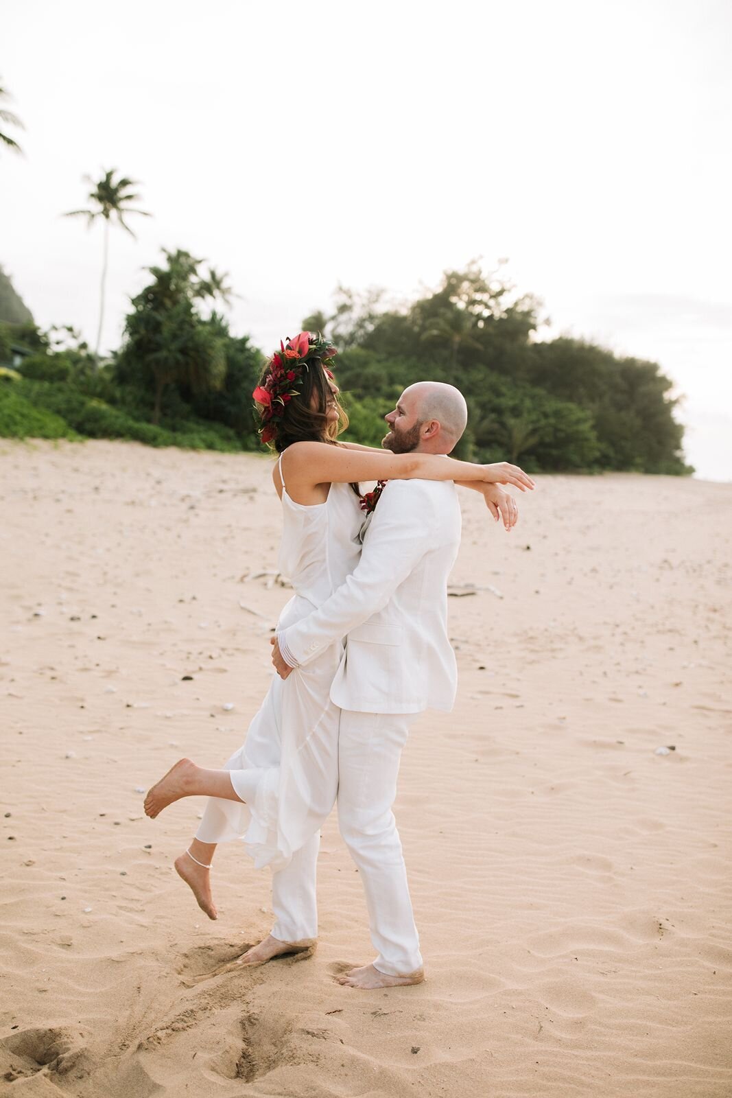 Jaimie&Christian-Kauai-Wedding-Photography-Tunnels-Beach-Gallery-AM-Photos-55