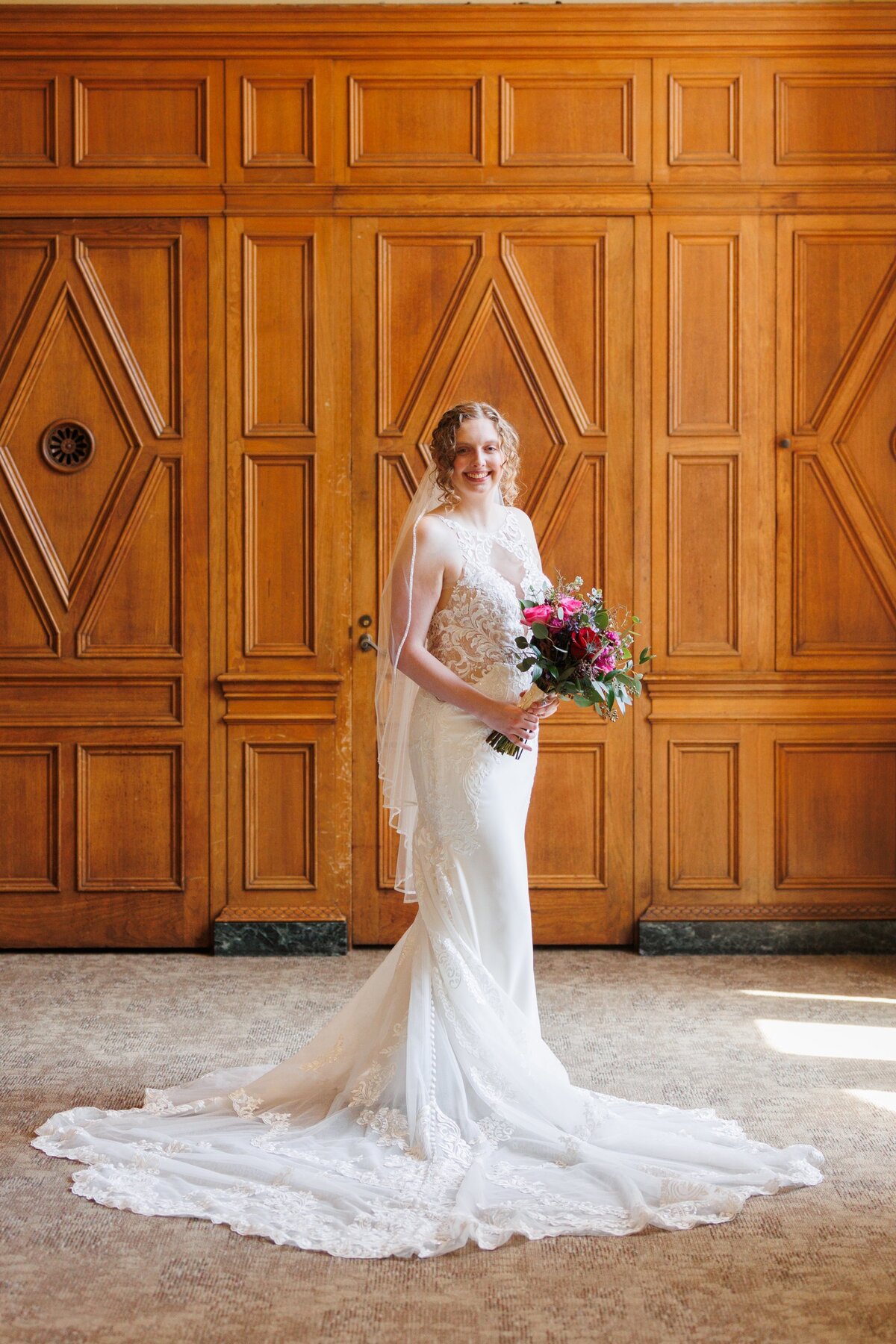 08-grand-rapids-city-flats-hotel-wedding