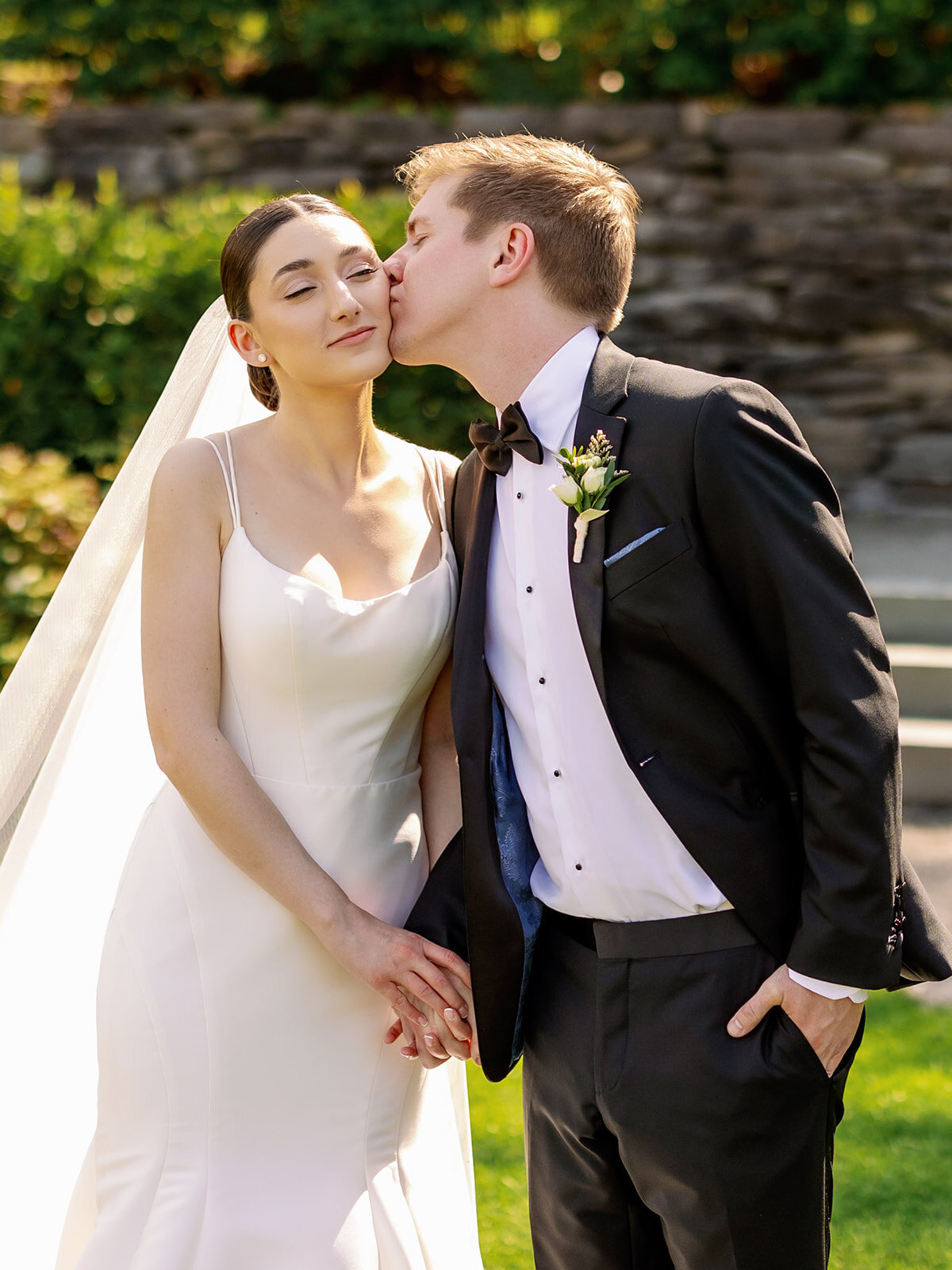 Alana and Josh wedding captured by hudson valley wedding photographer