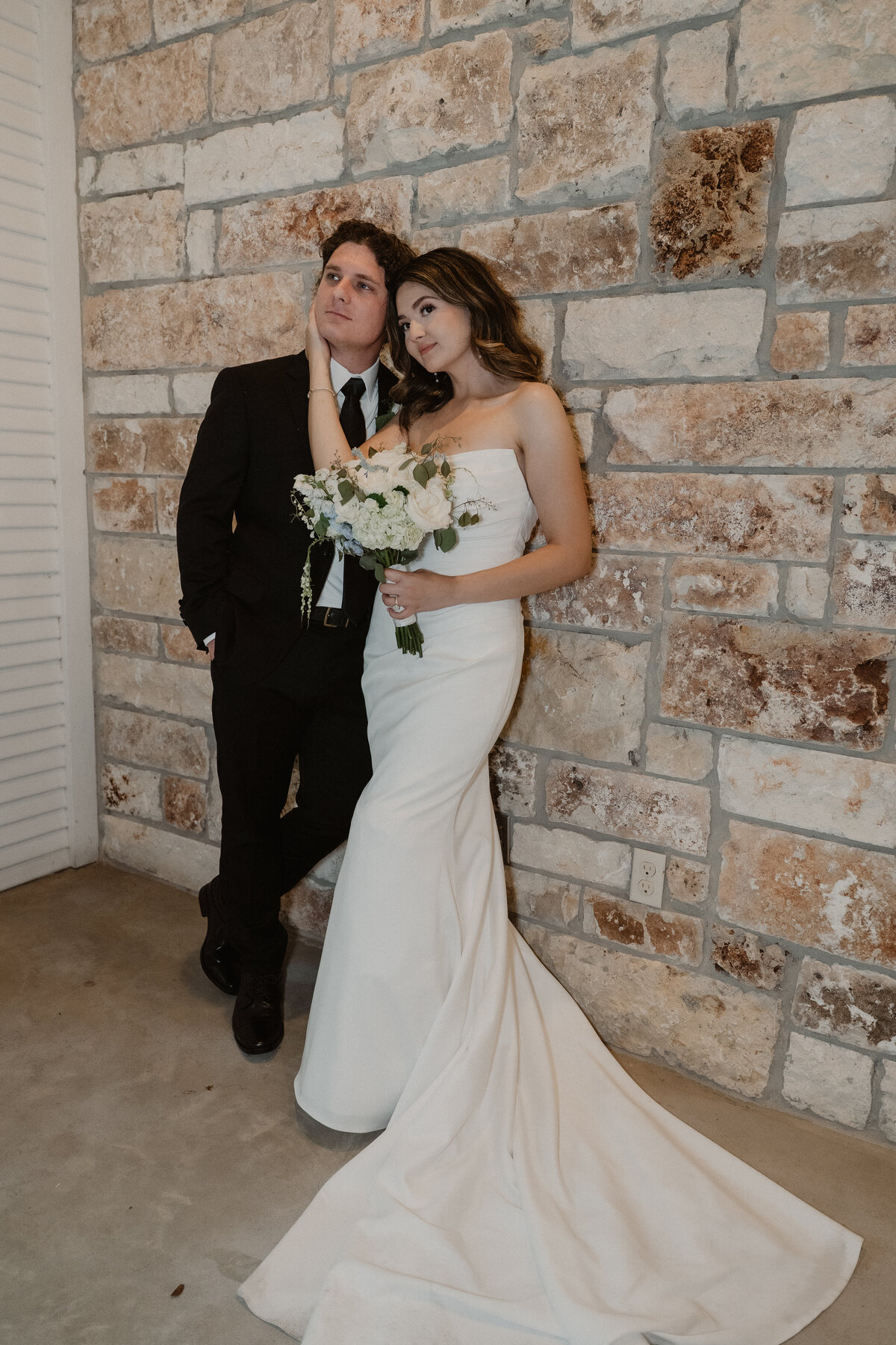 N&TWeddingPreviews-53