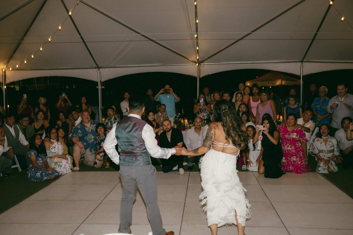 Hawaii_Wedding_Photographer_hawaii_wedding_photographer_dancing-3843