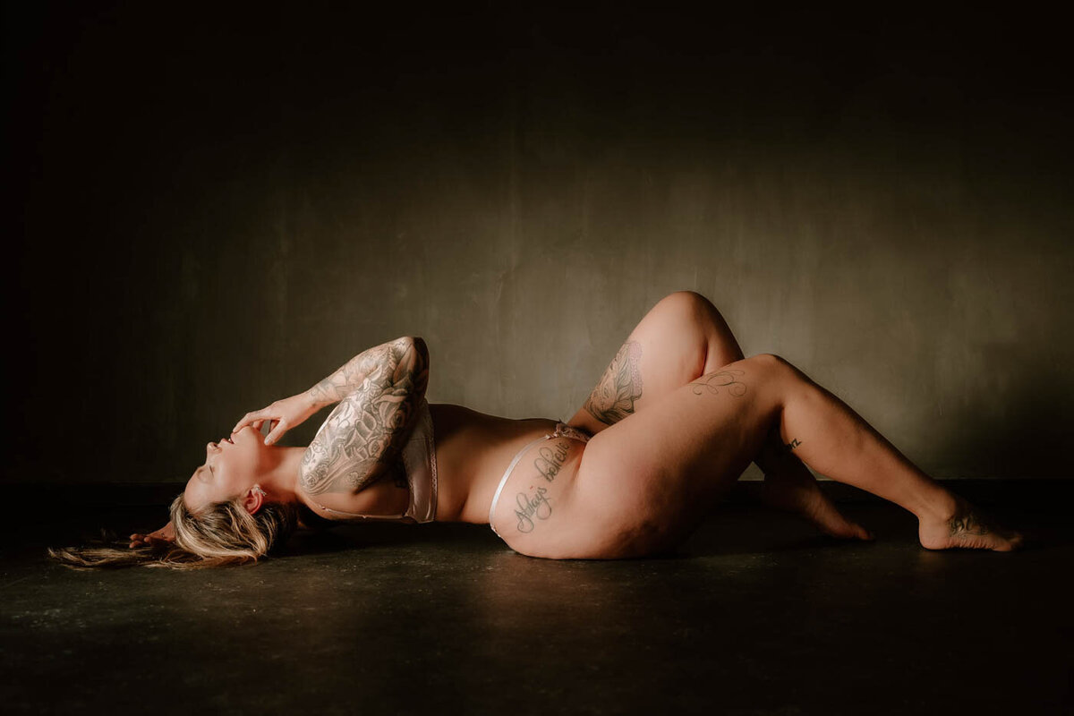 boudoir fotoshoot voorburg cameriska mariska hayes
