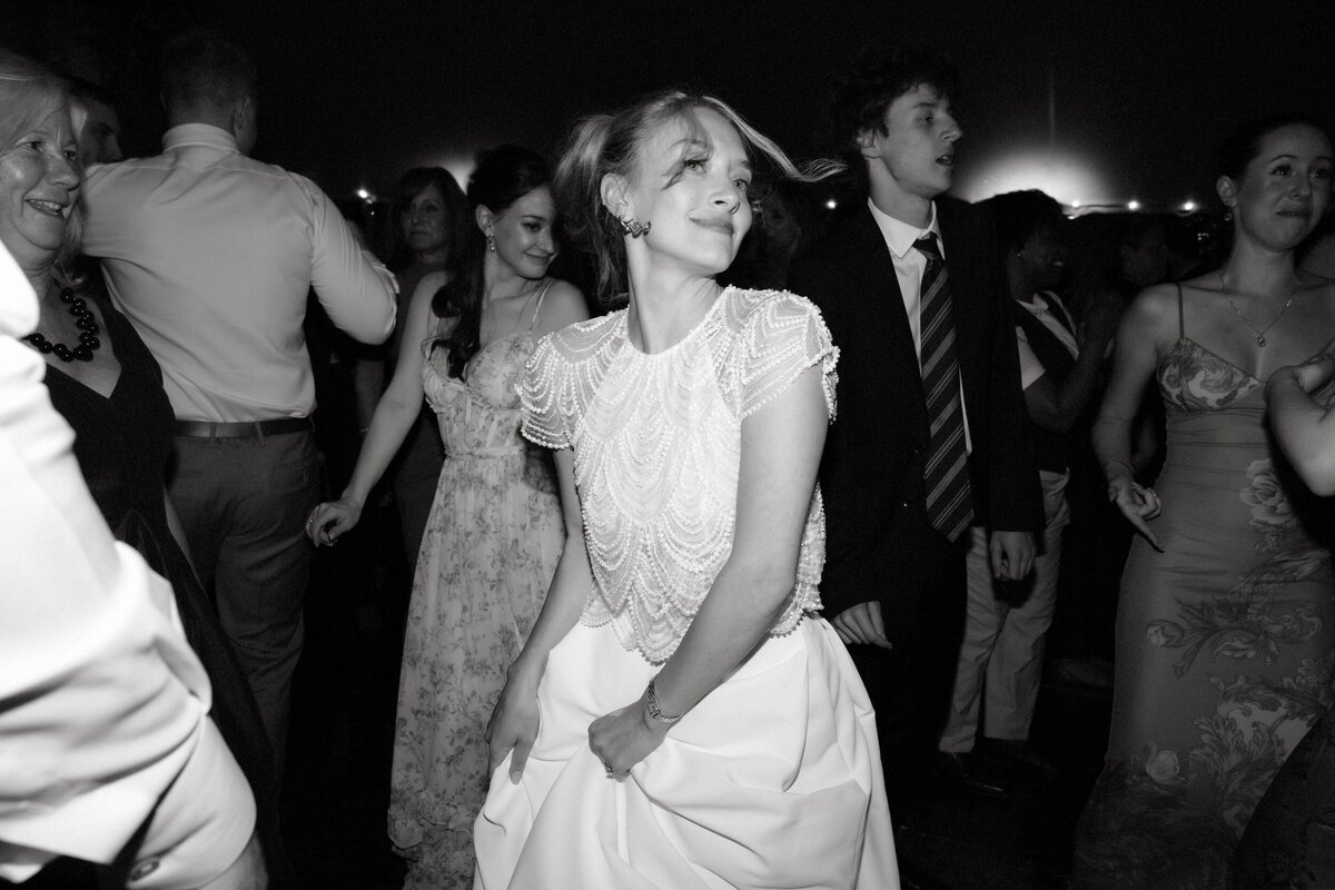 Wauwinet_Nantucket_Wedding_LevKuperman_098