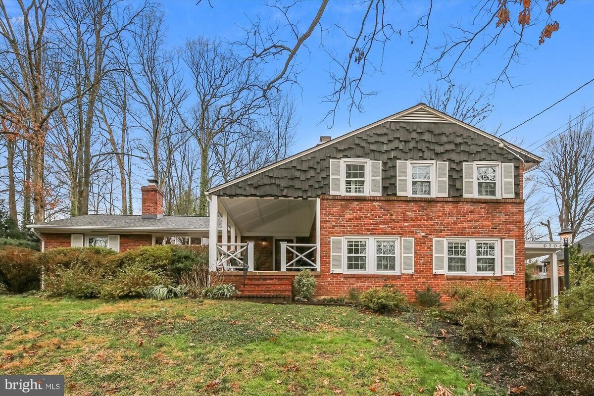 6306 Waterway Drive, Lake Barcroft, VA - 915,000