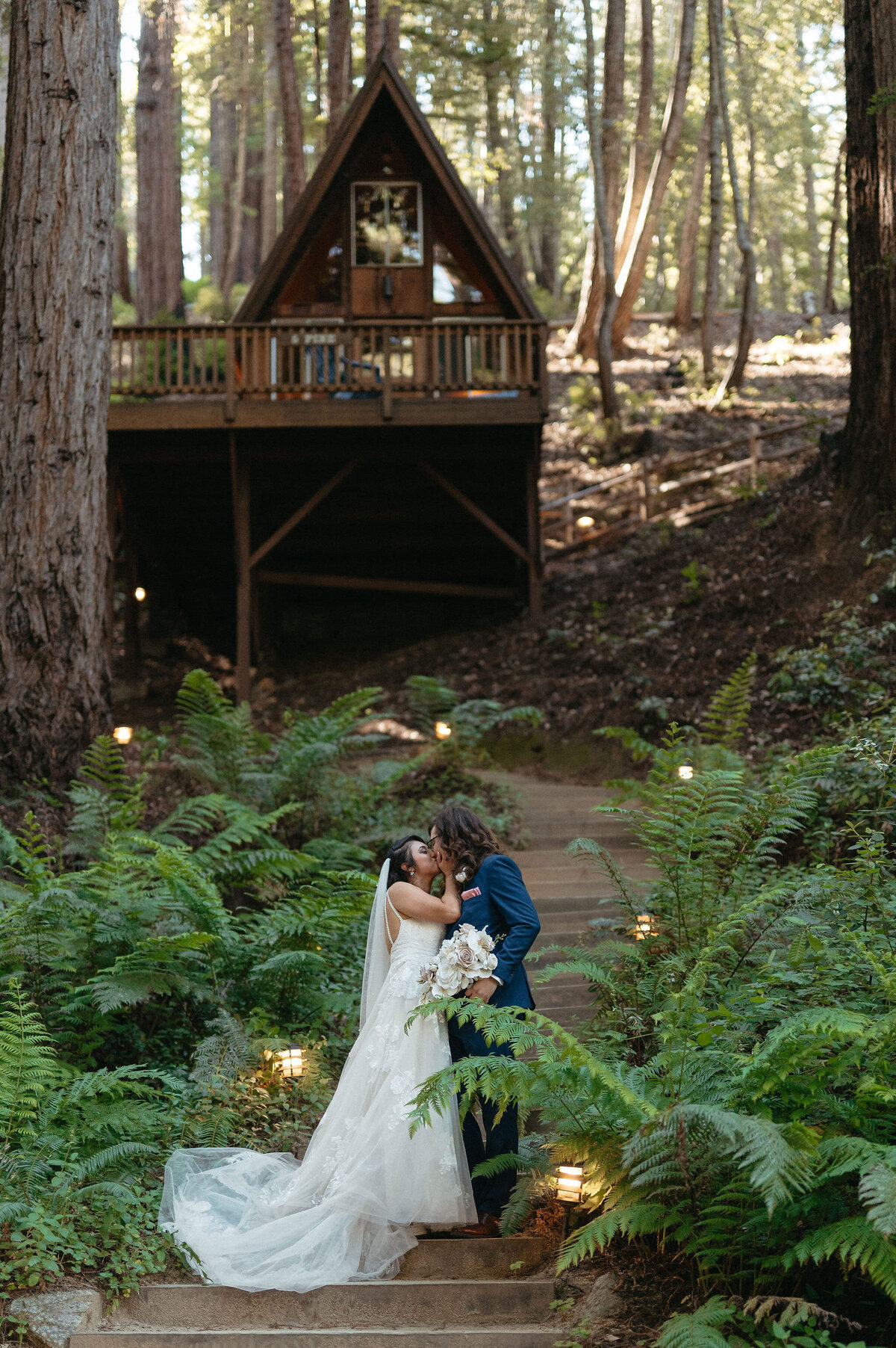 waterfall-lodge-forest-redwood-santa-cruz-wedding_3