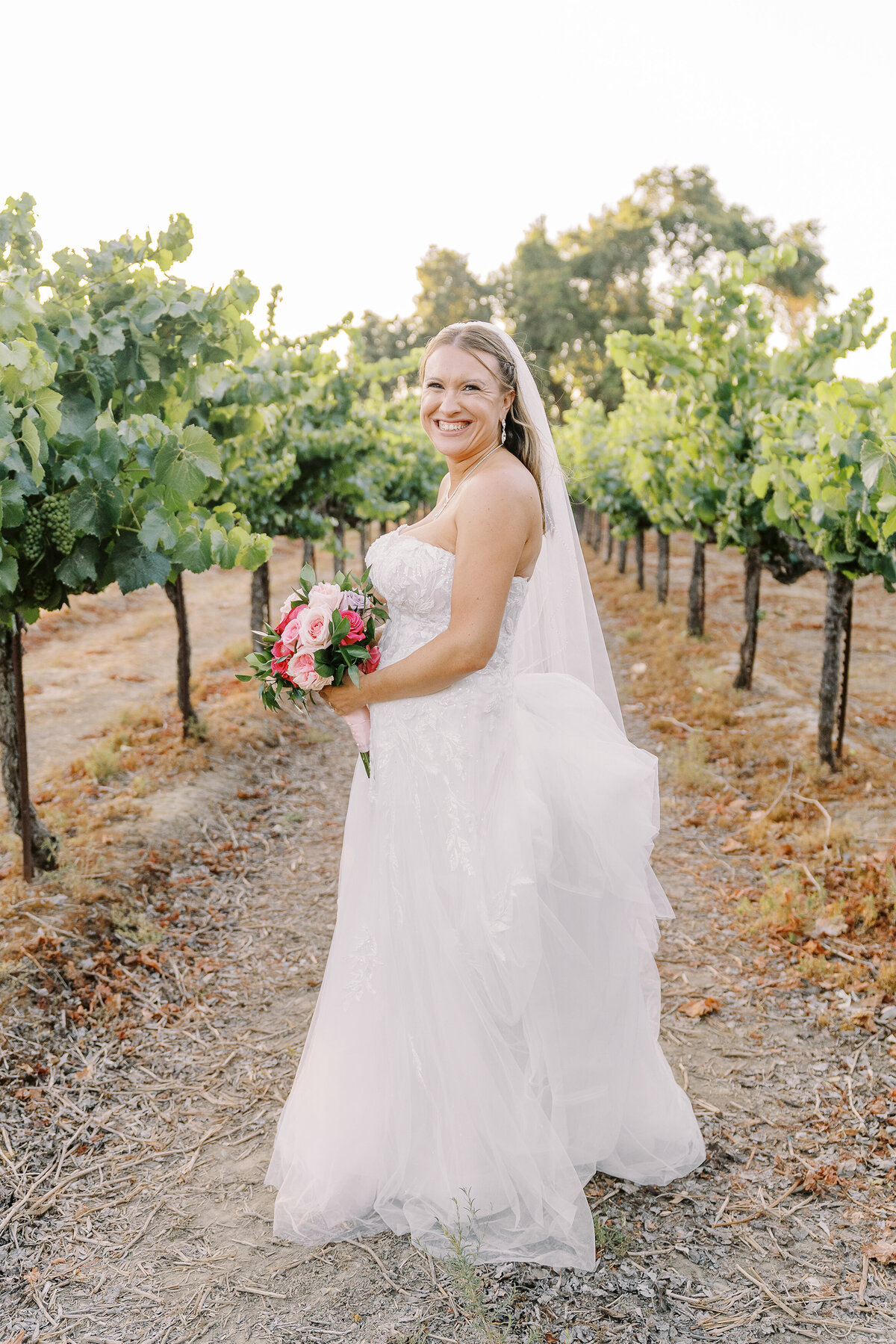 scribner-bend-vineyards-sacramento-wedding-058