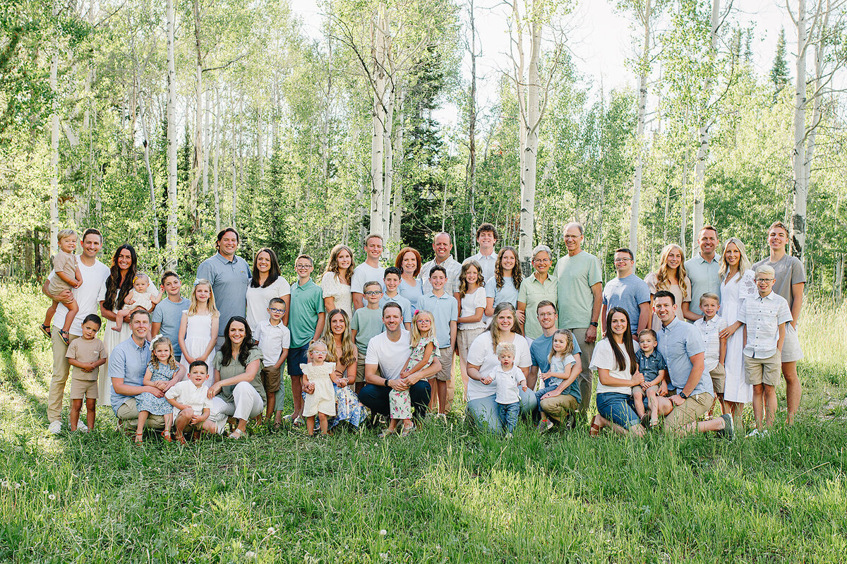 family reunion photography in Utah at Bear Lake