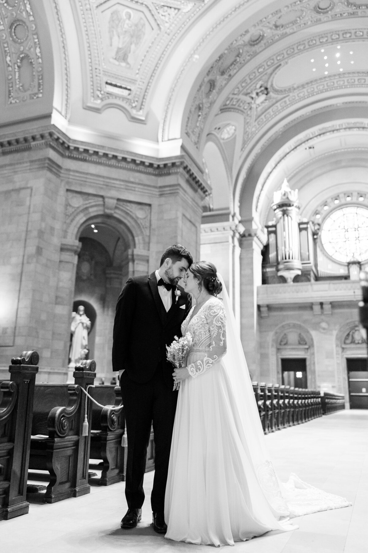 Cathedral-dome-st-paul-mn-wedding