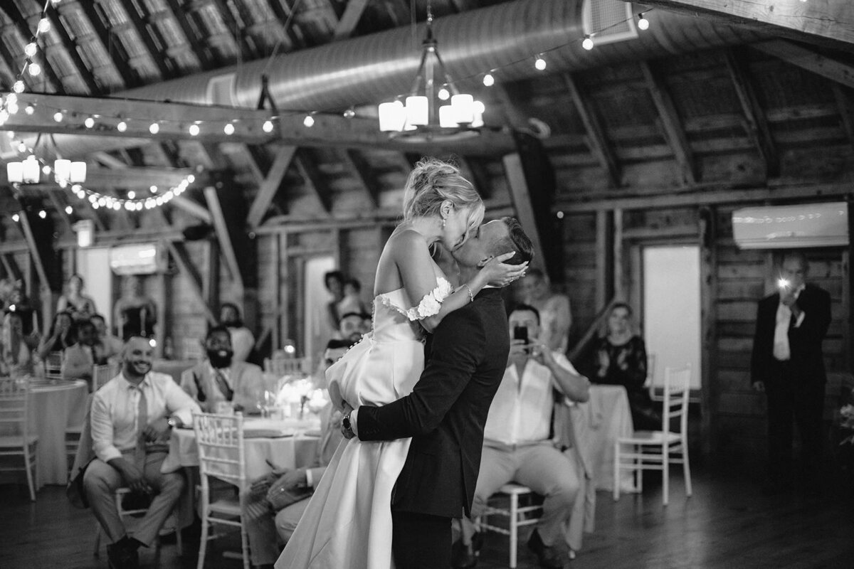 Weddings-Melissa-Harding-Photography-PEI-wedding-and-family-photographer-Canada-1