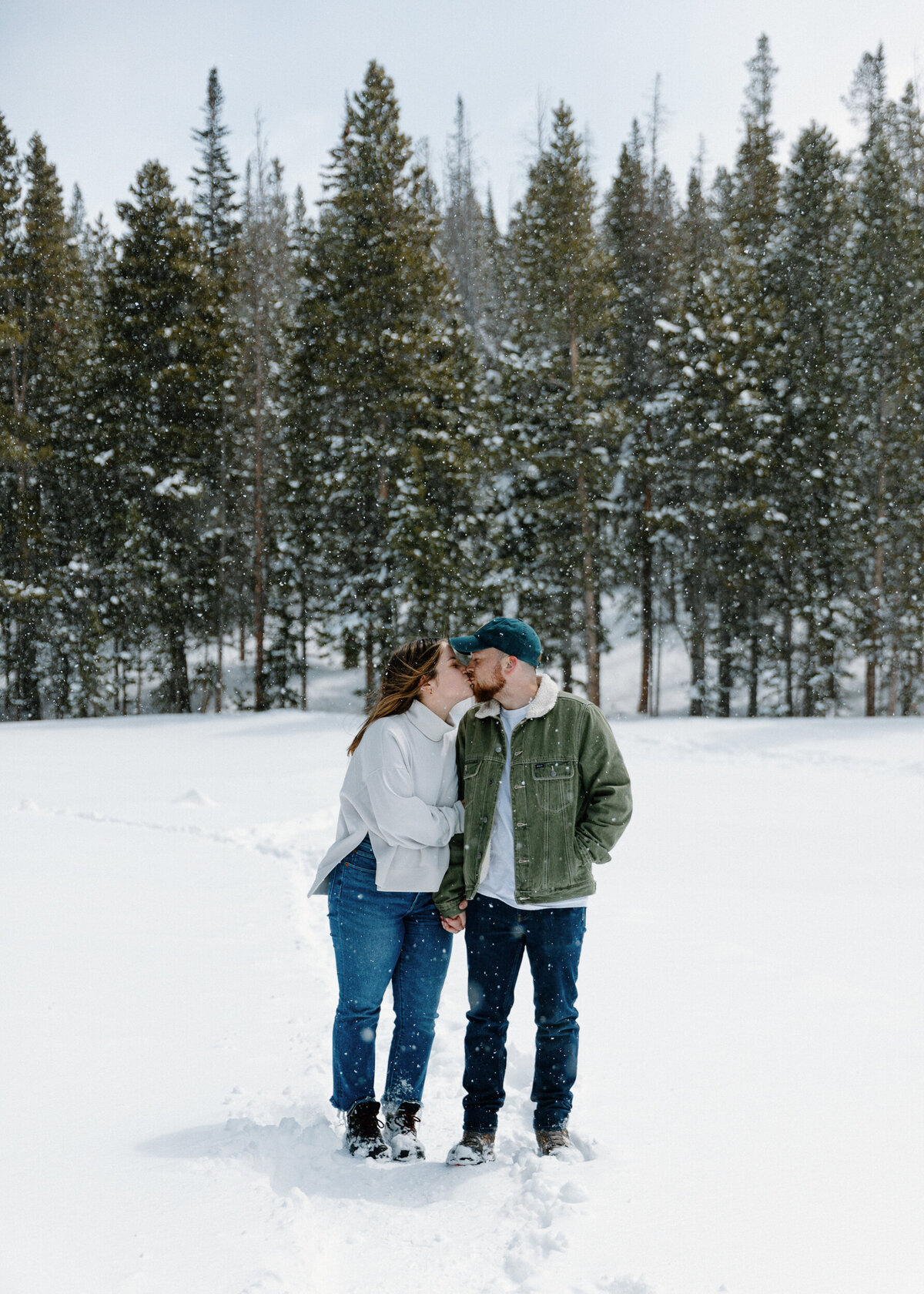 Ashlynn Shelby Photography_Rock Mountain National Park Engagement Shoot_ Dream Lake Engagement Shoot-11