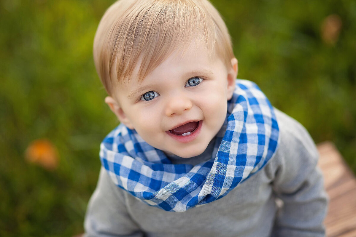 outdoor baby photography