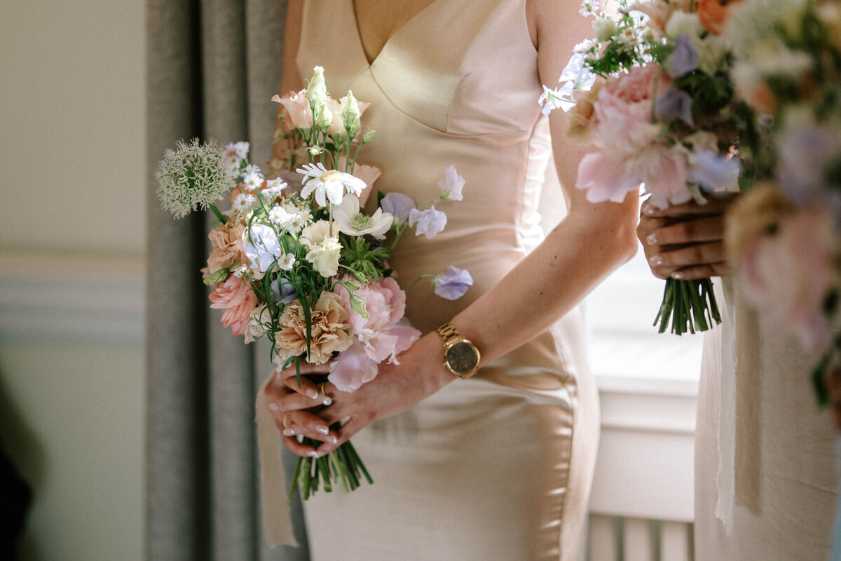 Nicola-Campbell-Romantic-Wedding-Photographer-Scotland-23-Montrose-Street-Katy&James-77