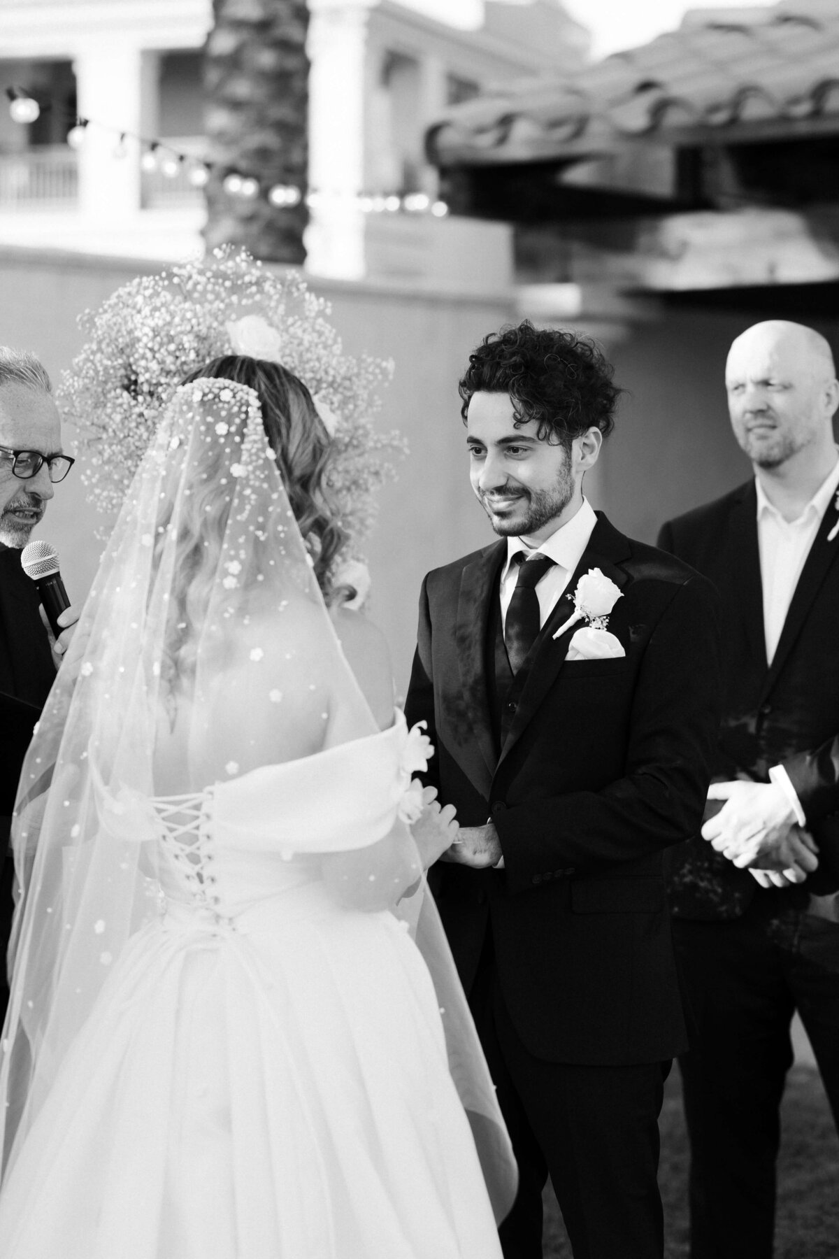 108_riskyexposure_marley-simon_las-vegas-elopement-photography