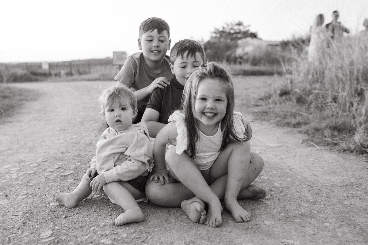 extended -family- phootoshoot-kids-portrait-northern-rivers-photographer-natural light (1)
