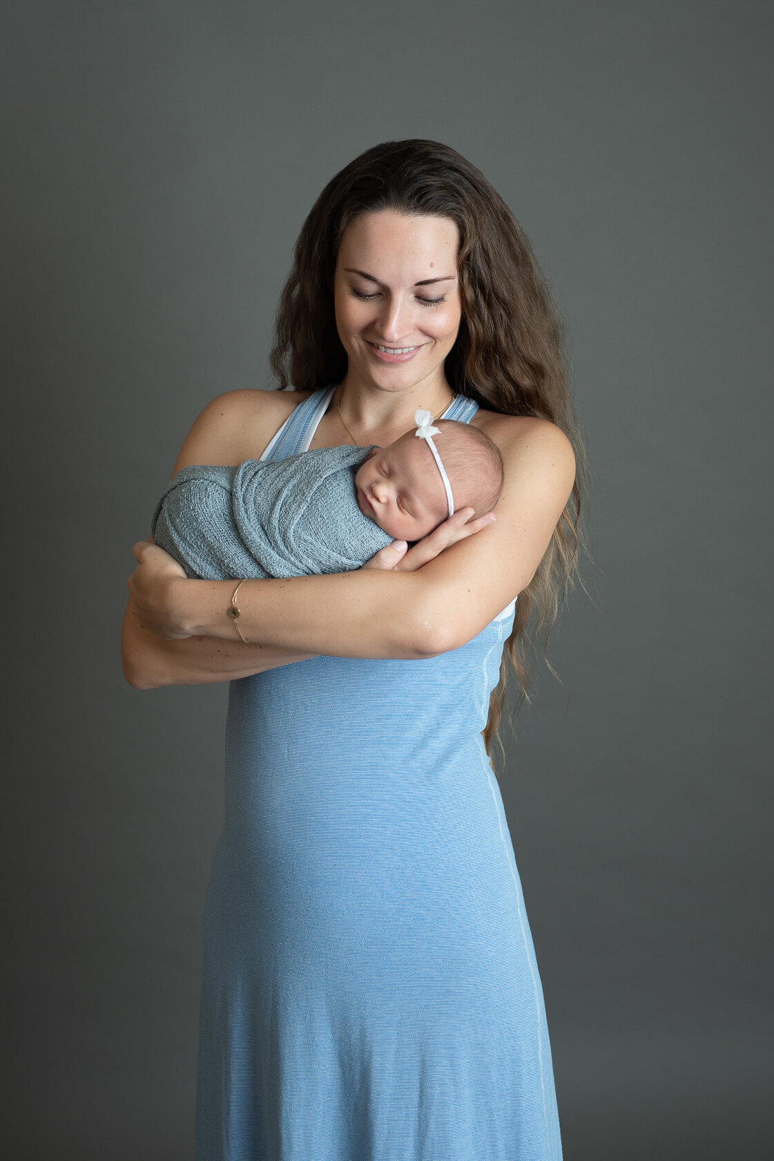 Newborn and Mom Portrait by Laura King Photography located in Houston