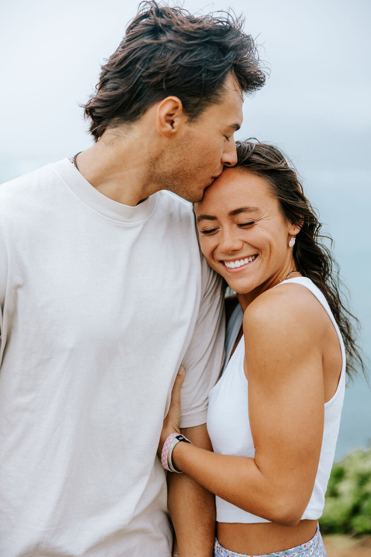 North_Shore_of_Oahu_Engagement_Photos_Skateboards_Laie_Kahuku_Haleiwa-03