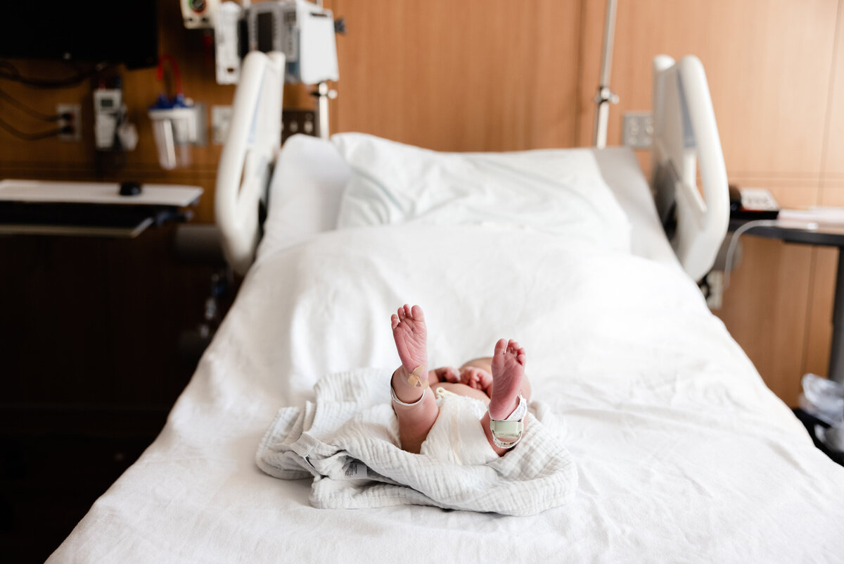 hospital-newborn-photography-chicago