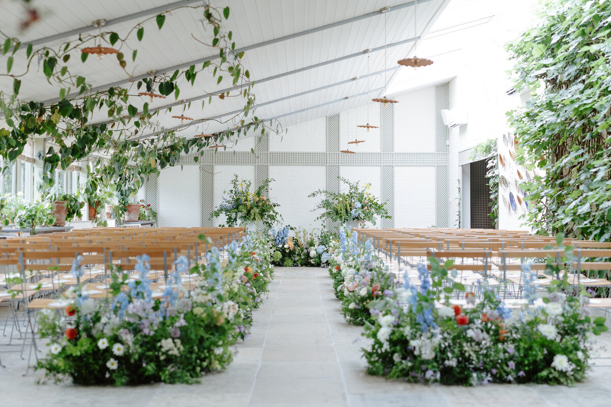 Chloe-Ely-Photography-Nick-Luke-Previews-27_Wizz & Wild Wedding Florals