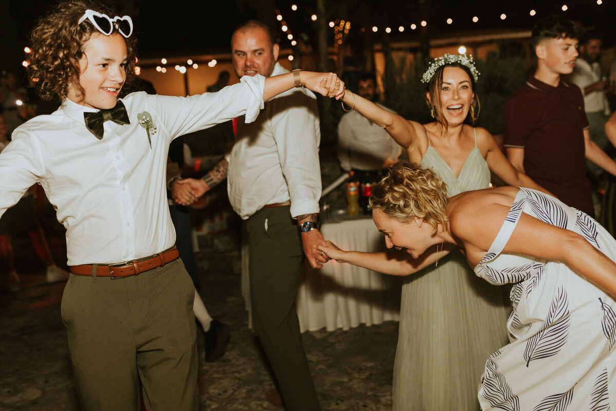 Kellyandsam_kefaloniawedding_dorsetweddingphotographer_lauradeanphotography-112-1