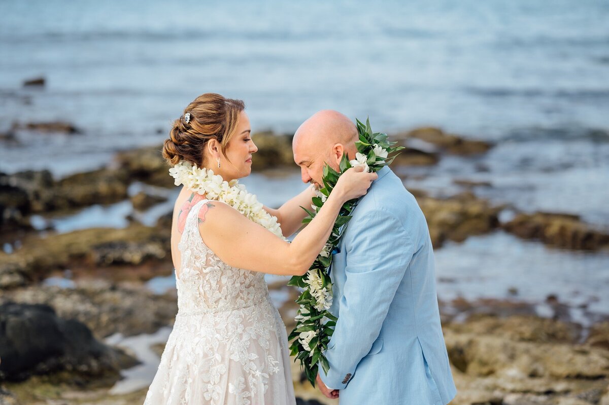 kikaua-point-beach-elopement_0111
