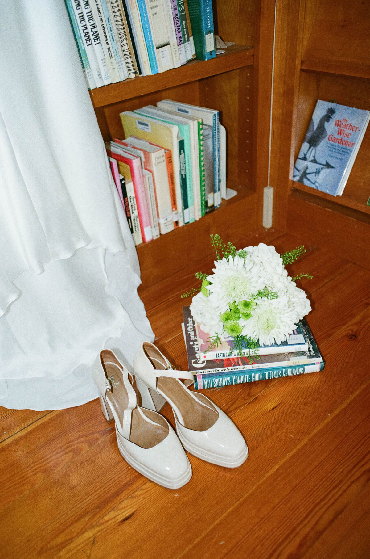 Esme&JacobWeddingPhotos_Previews_AustinWeddingPhotographer_HereafterFilms-4