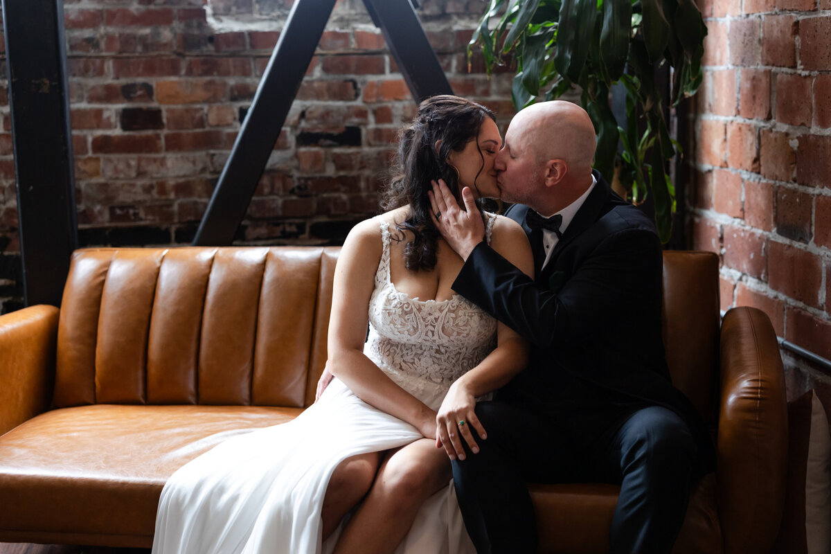 Seattle-Wedding-Photographer-Indoor venue-Cathedral downtown Seattle-024